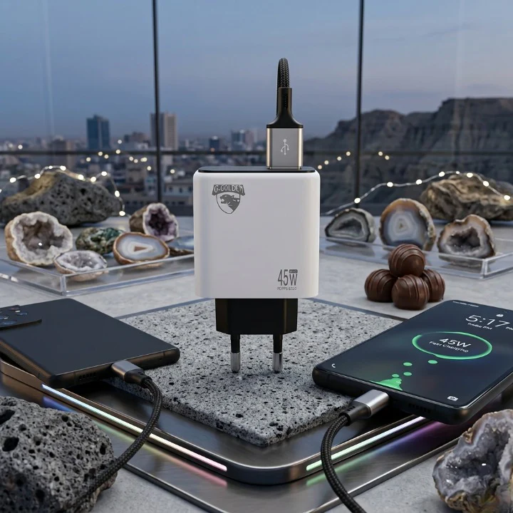 45W Multi Protocol Dual Port Travel Fast Charger with Type C Connector